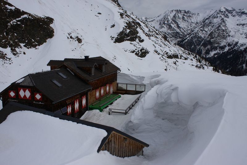 Datei:Keinprechthütte 77504 2014-04-18.jpg