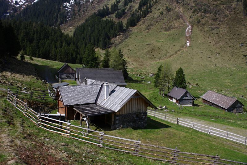 Datei:Strickeralm 55529 2014-05-02.jpg