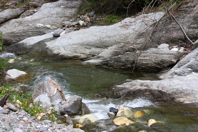 Datei:Walchenbach 99838 2015-06-07.jpg