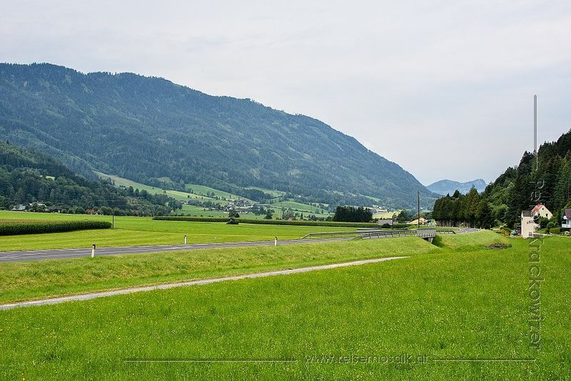Datei:Altlassing Blick nach Westen.JPG
