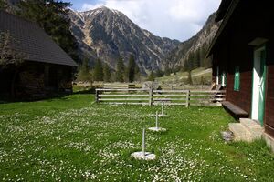 Breitlahnhütte 54894 2014-04-30.jpg