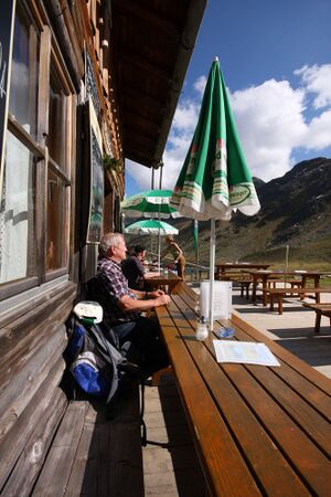 Giglachseehütte 11050 2011-09-27.jpg
