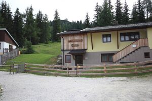 Naturfreundehütte kaiblingalm 03729 2019-07-11.jpg