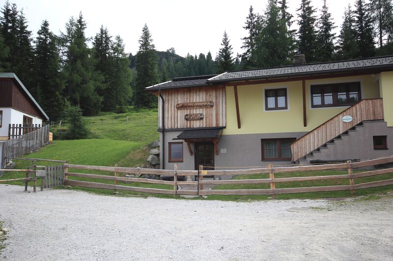 Datei:Naturfreundehütte kaiblingalm 03729 2019-07-11.jpg