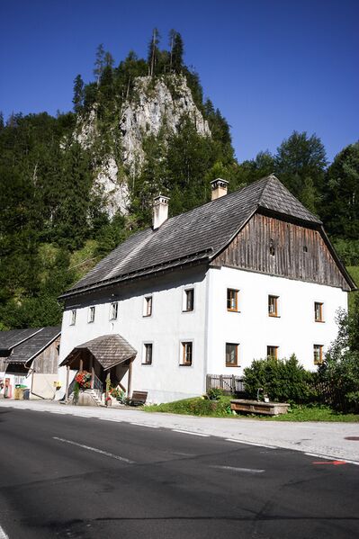 Datei:Hackenschmiede Erb 21-11-2012-08-20.jpg