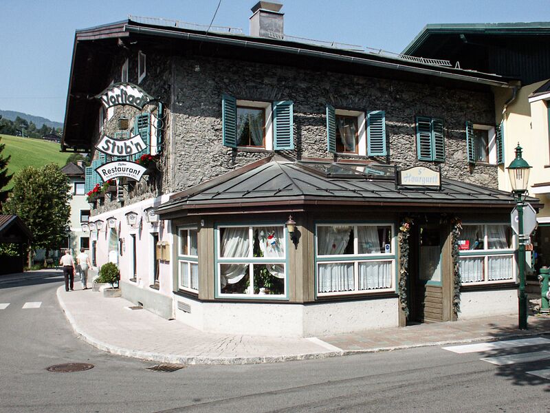 Datei:Vorstadtstubn schladming-3000-2002-07-10.jpg