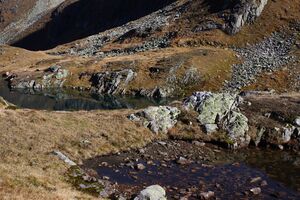 Mittlerer hüttkarsee 74710 2014-10-18.jpg