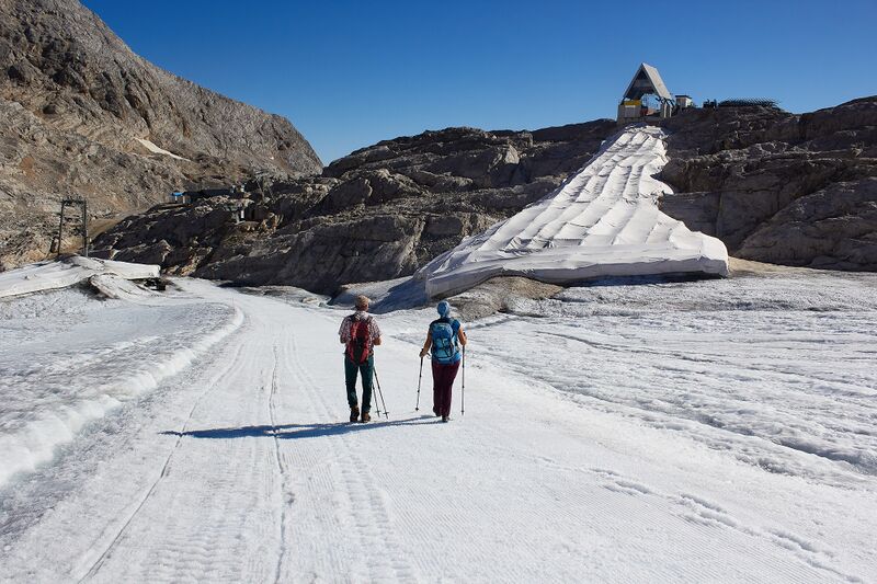 Datei:Doppelsesselbahn Mitterstein-1000-2022-08-04.jpg
