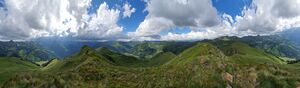 Lärchkar Wölzer Tauern Panorama.jpg