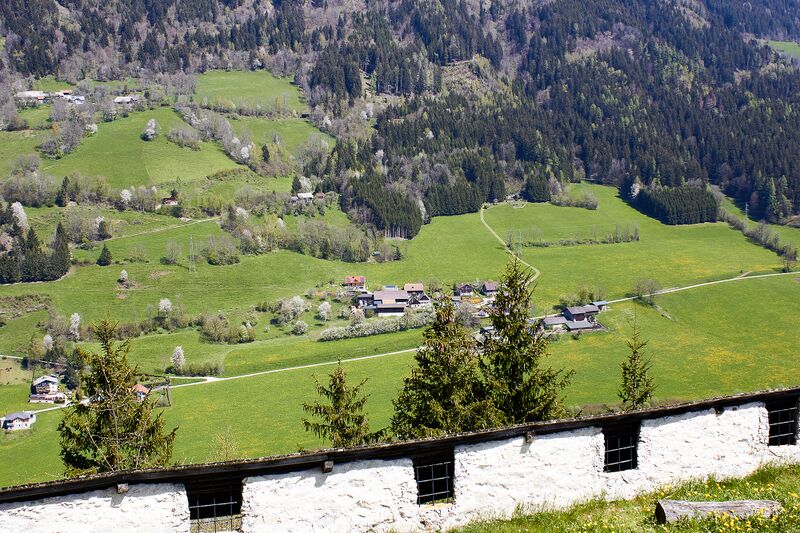 Datei:Burg strechau-300123-2023-05-04.jpg