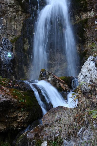 Datei:Luserfall 13293 2015-11-11.jpg